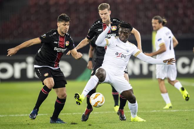 熊猫体育 中国 官方网站-赛前埃因霍温备战国王杯,伤情更新细节曝光,媒体盛赞,更衣室氛围转暖